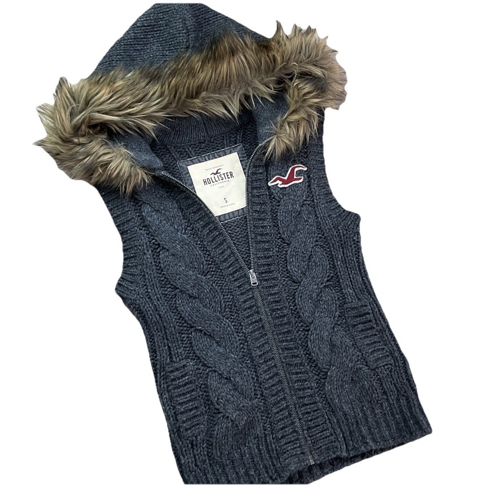 Hollister Cable Knit Hooded Sweater Vest Womens S Faux Fur Trim Wool Y2K Vintage